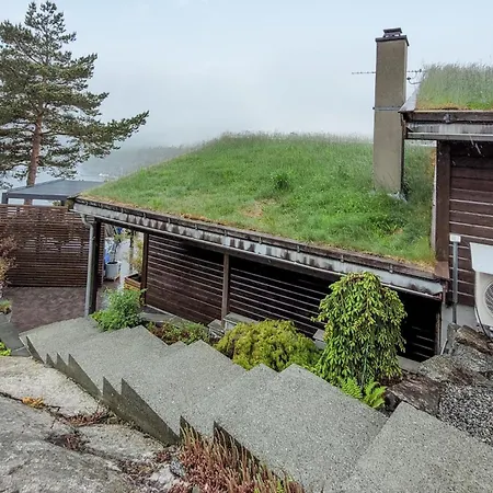 4 Bedroom Lovely In